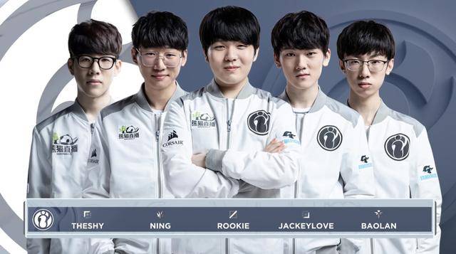 来形容她的 来形容她的