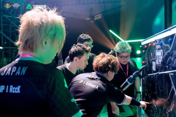 占据了场上 占据了场上