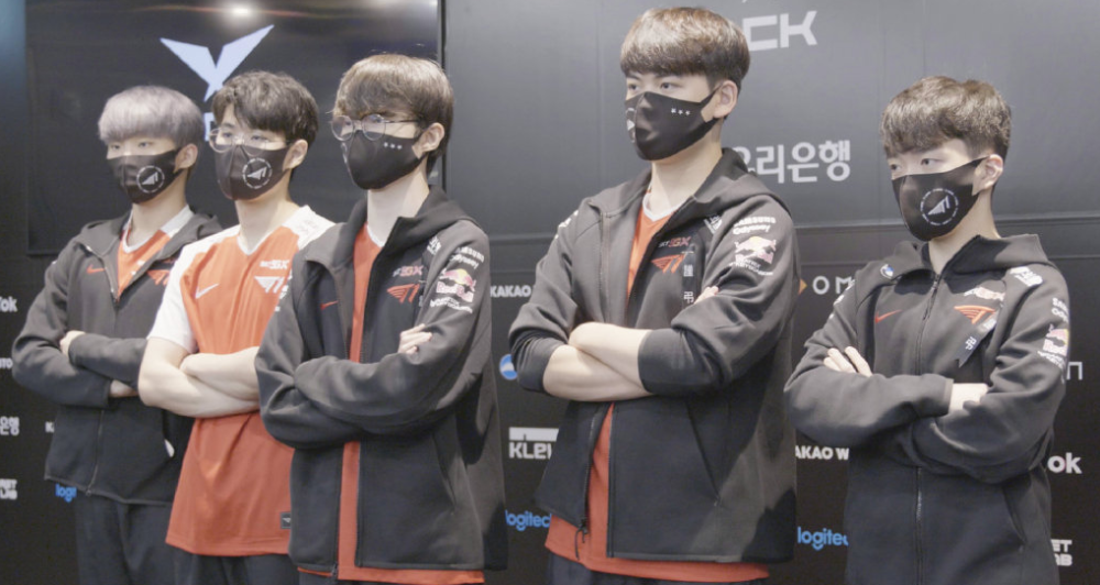 洞中展现了 洞中展现了