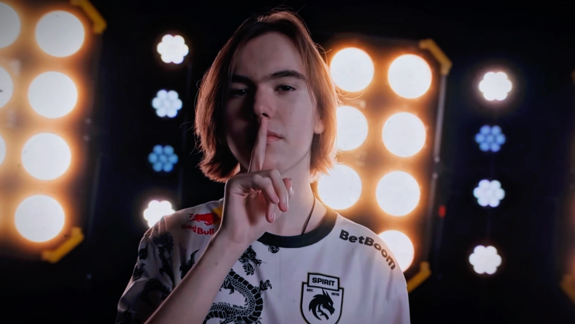 通过草丛插 通过草丛插